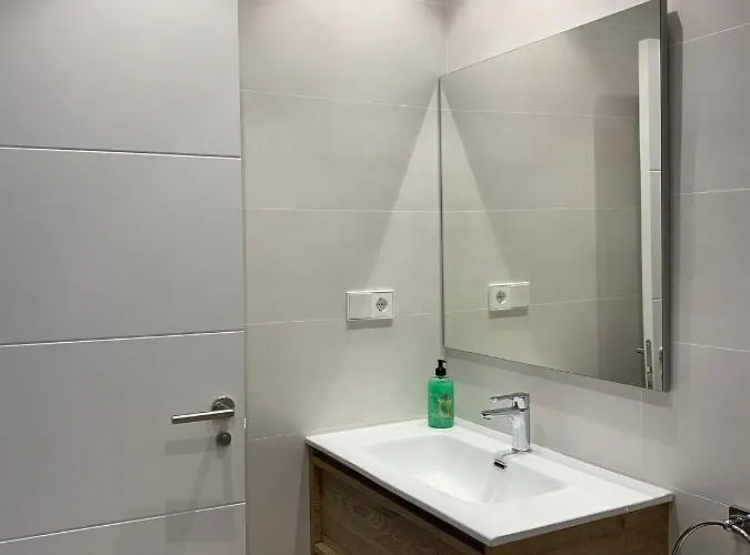 Nuevo Loylla A 500 M De La Playa * Niembro